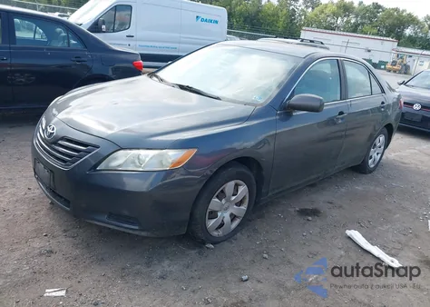 2007 Toyota Camry Le z USA, uszkodzony, nr VIN 4T1BE46K97U719952